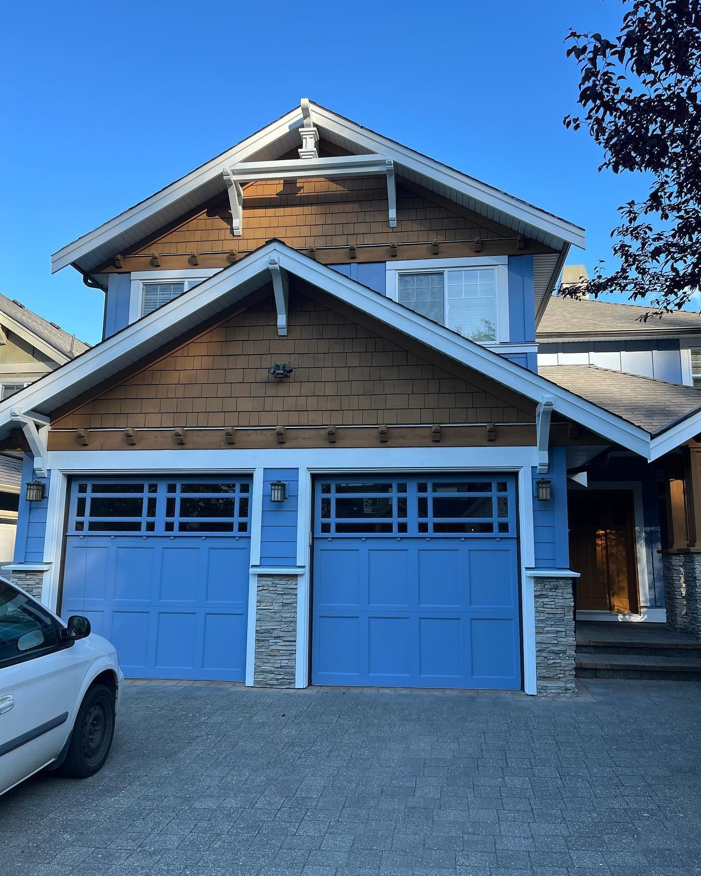 exterior painter victoria bc, blue house painted in 2023 exterior painter victoria bc, blue house painted in 2023